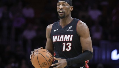 乐鱼APP下载-攻防俱佳！阿德巴约半场10中7高效砍下17分8板3助3断1帽