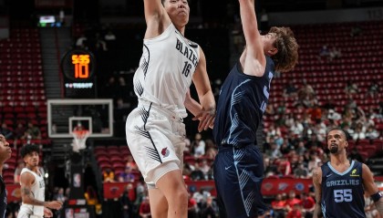 美媒：杨瀚森隔扣了对手 中国约基奇是有弹跳的